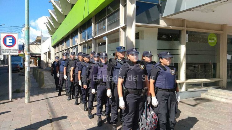 Operativos de control en el centro de Varela